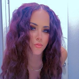 Meet your Posher, Alexis